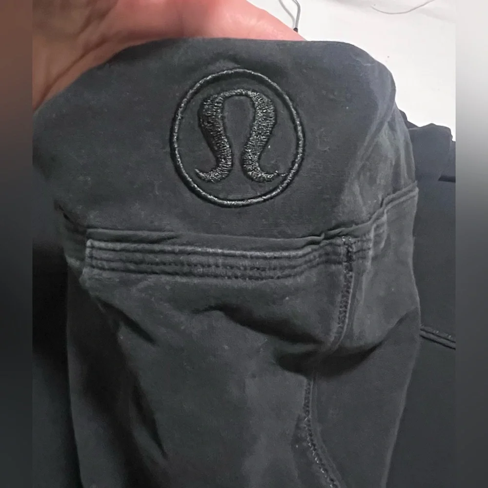 lululemon athletica excellent no